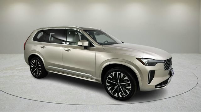 New 2026 Volvo XC90 T8 Plus w/ Protection Package Premier AWD/4WD image 2