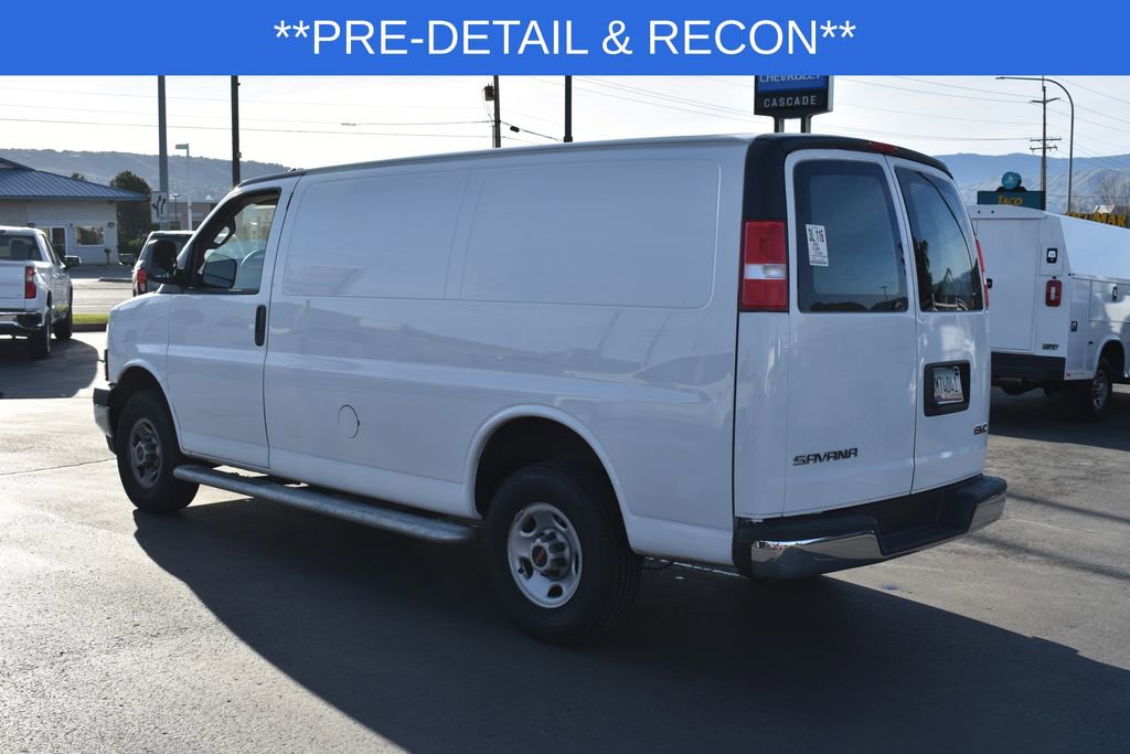 Used 2024 GMC Savana 2500 w/ Driver Convenience Package image 3