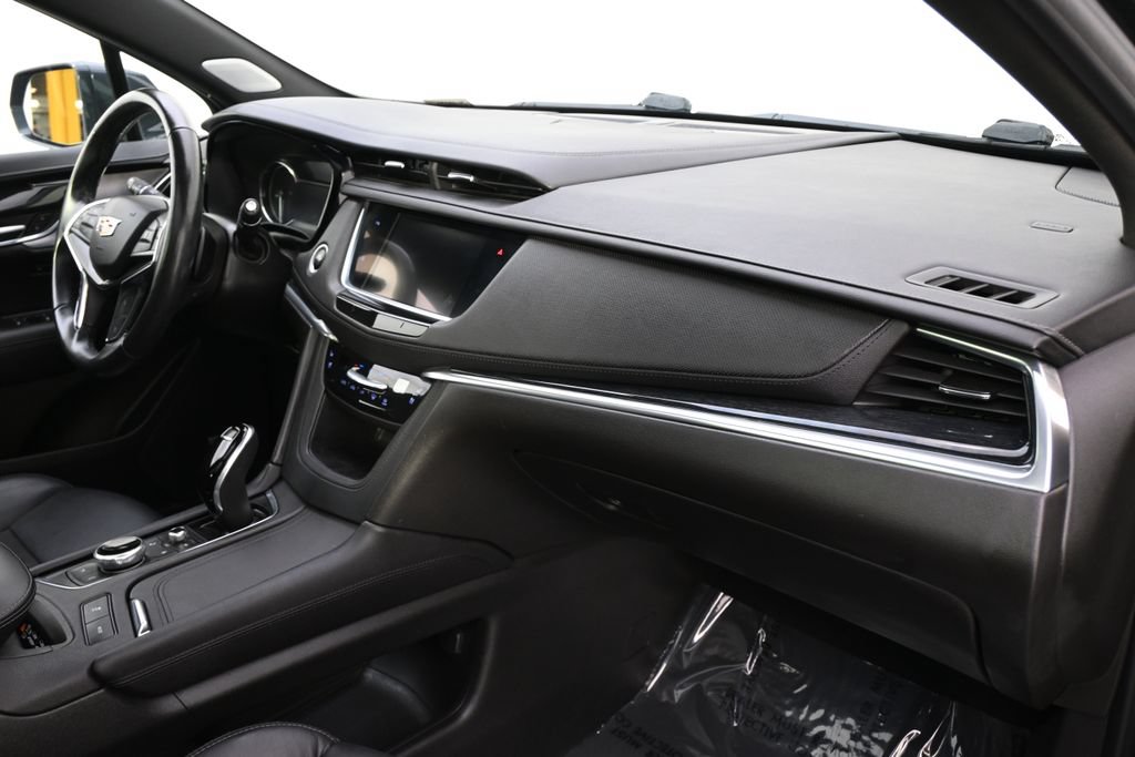 Used 2020 Cadillac XT5 Premium Luxury AWD/4WD image 15
