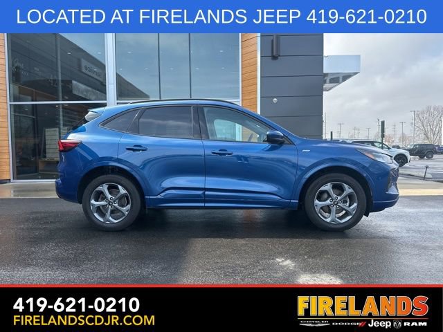 Used 2023 Ford Escape ST-Line Select AWD/4WD image 14