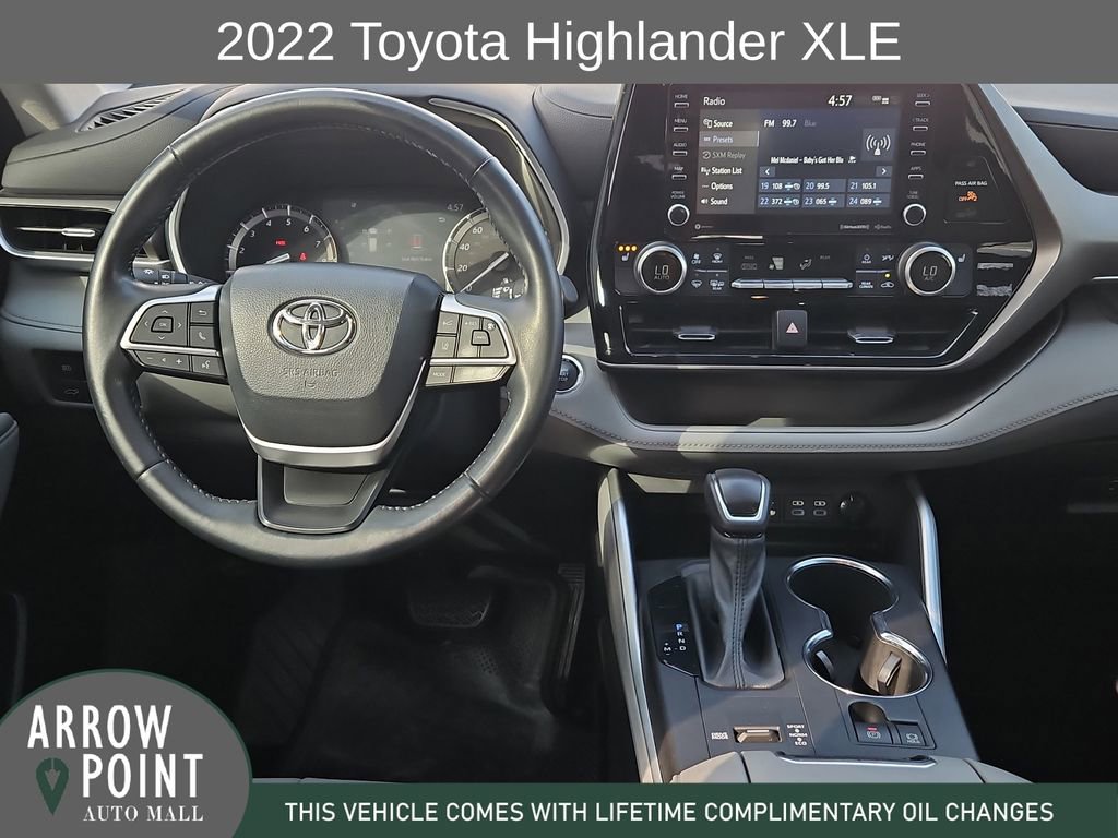 Used 2022 Toyota Highlander XLE image 19