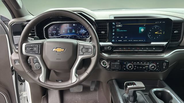 Used 2025 Chevrolet Silverado 1500 LTZ w/ LTZ Premium Package AWD/4WD image 9