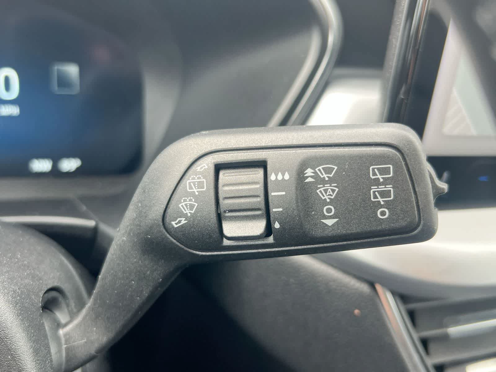 Used 2023 Ford Escape Platinum w/ Premium Technology Package AWD/4WD image 25