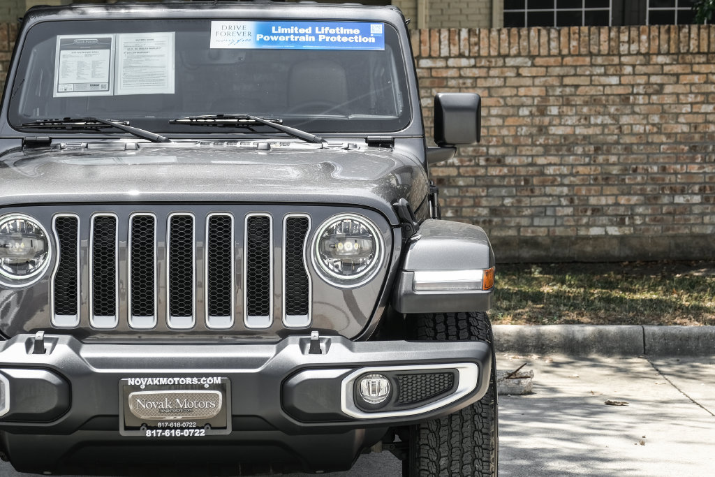 Used 2023 Jeep Wrangler Unlimited Sahara w/ LED Lighting Group AWD/4WD image 61