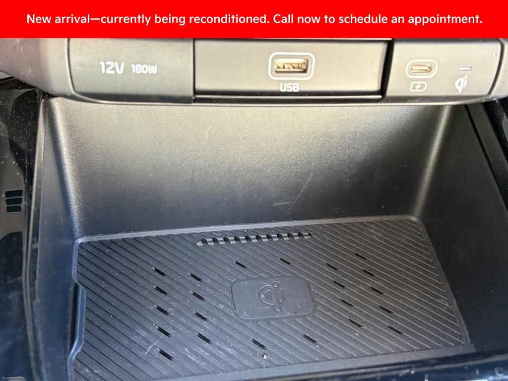 Used 2025 Kia Niro EX image 15