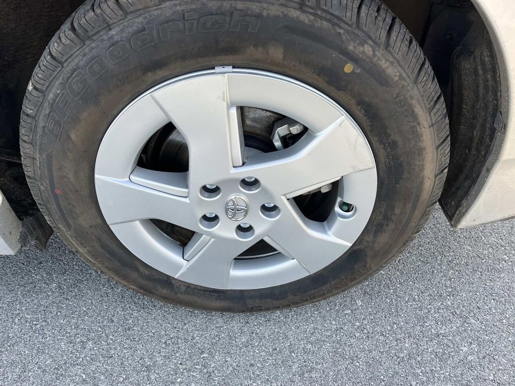 Used 2010 Toyota Prius Two image 10