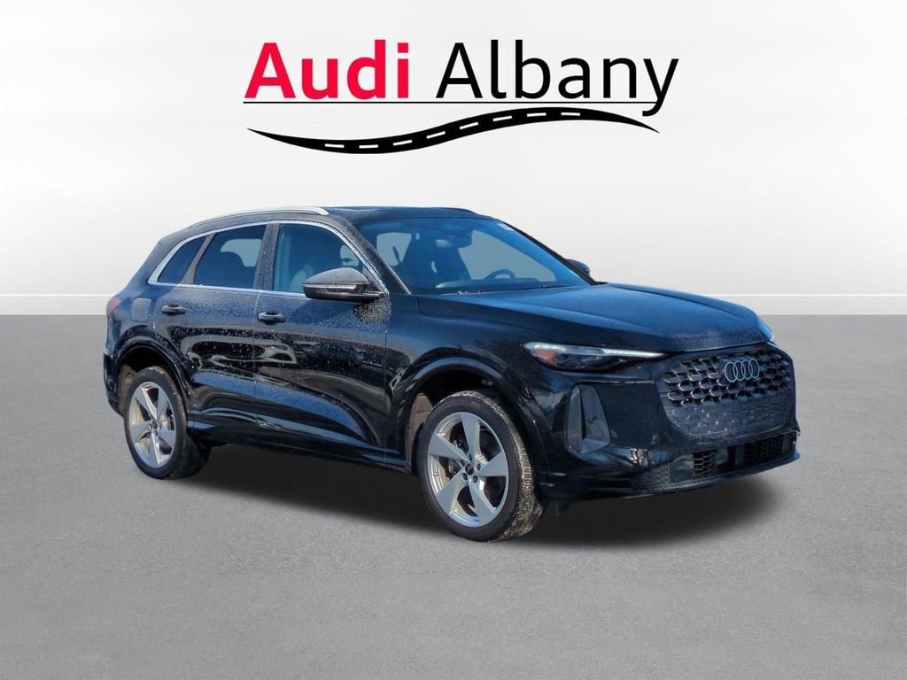 Certified 2025 Audi Q5 Premium Plus image 6