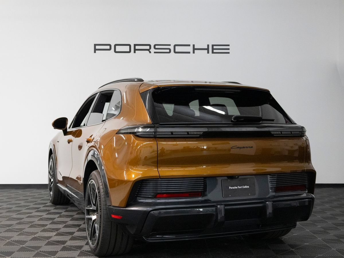 New 2026 Porsche Cayenne Electric AWD/4WD image 3