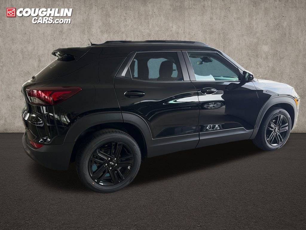 New 2026 Chevrolet TrailBlazer LT w/ Midnight Edition FWD image 7