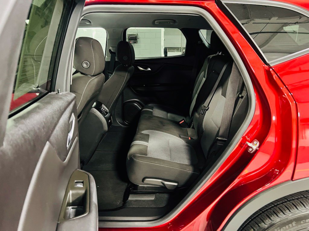 Used 2024 Chevrolet Blazer LT FWD image 25