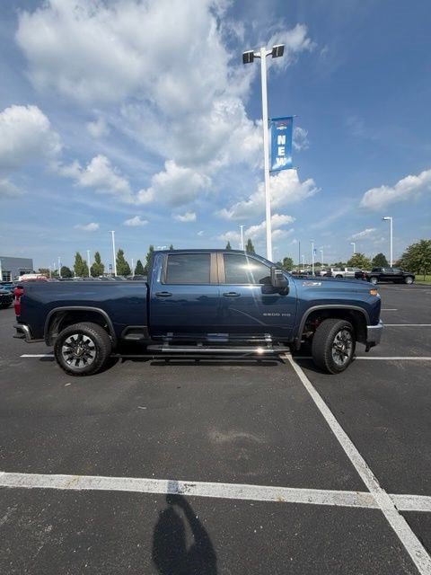 Used 2021 Chevrolet Silverado 2500 LT w/ All Star Edition AWD/4WD image 5