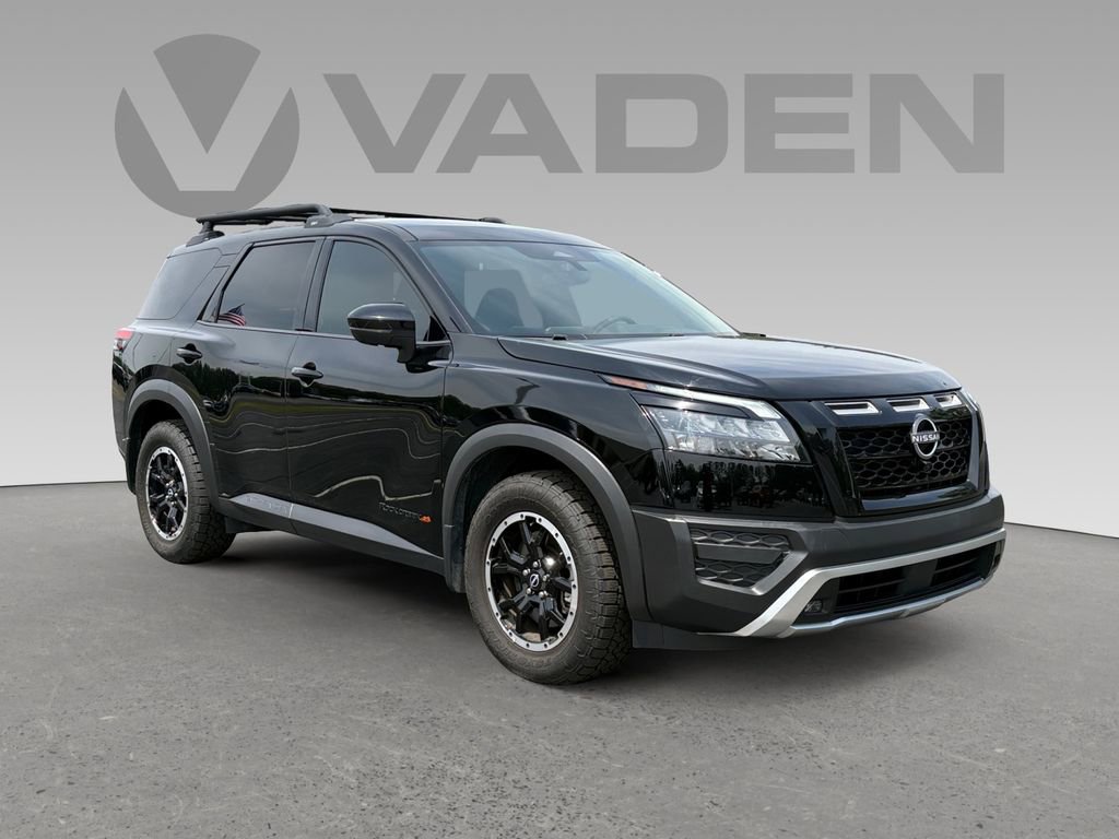 Used 2025 Nissan Pathfinder Rock Creek AWD/4WD image 1