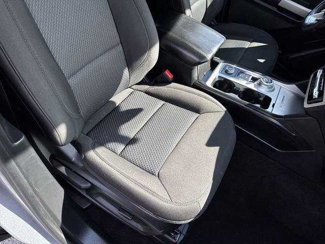 Used 2022 Ford Explorer XLT w/ Class IV Trailer Tow Package image 27