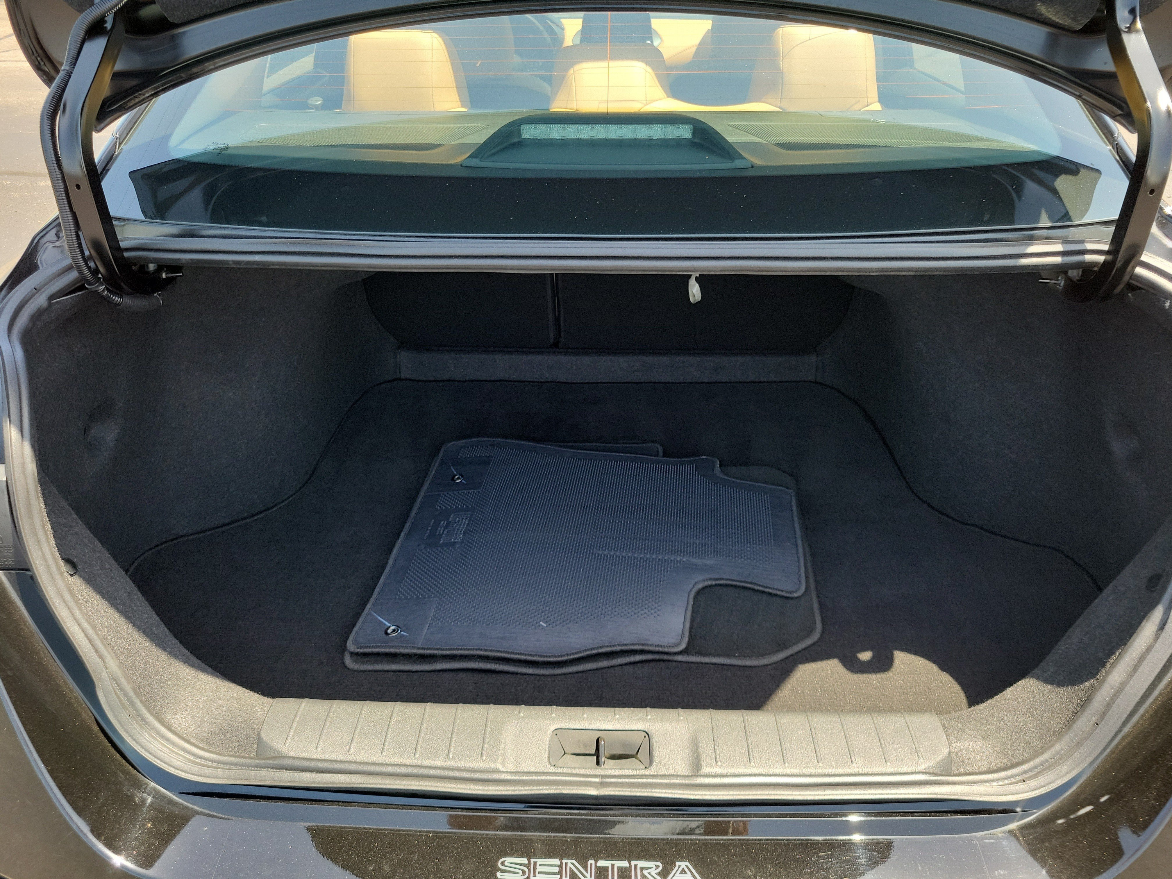 Certified 2023 Nissan Sentra SV w/ SV Premium Package FWD image 8