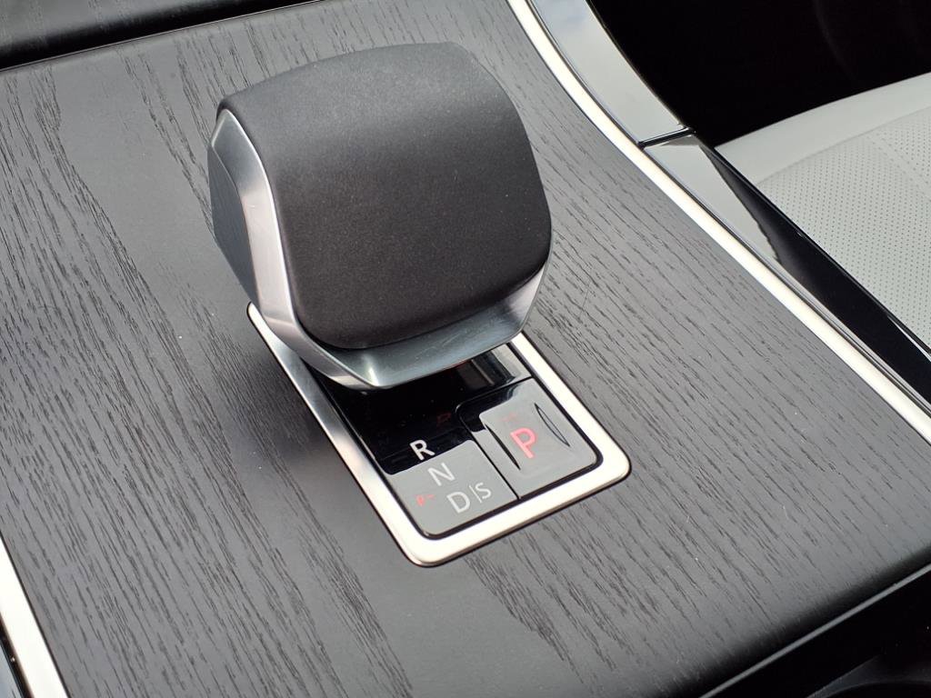 Certified 2026 Land Rover Range Rover Evoque S image 13