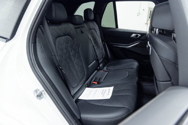 Used 2026 BMW X5 M60i AWD/4WD image 24