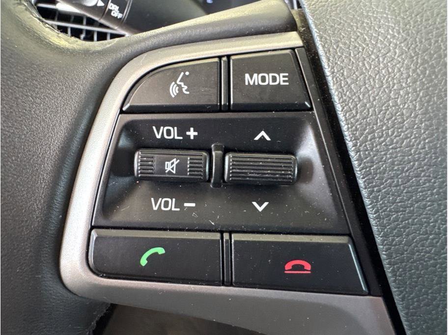 Used 2018 Hyundai Elantra Value Edition image 17