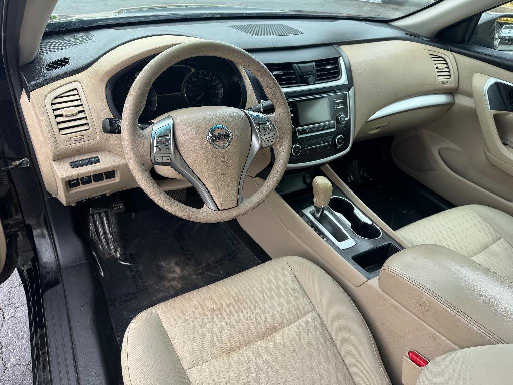 Used 2016 Nissan Altima 2.5 S w/ Power Driver Seat Package FWD image 10