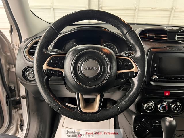 Used 2017 Jeep Renegade Latitude FWD image 42