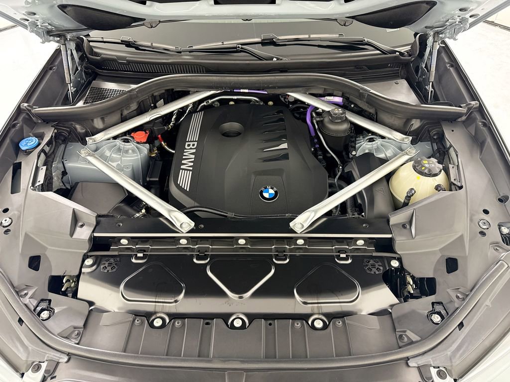 Used 2024 BMW X6 xDrive40i w/ Premium Package image 30