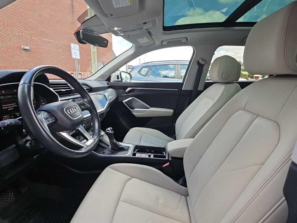 Used 2023 Audi Q3 2.0T Premium Plus w/ Premium Plus Package AWD/4WD image 24