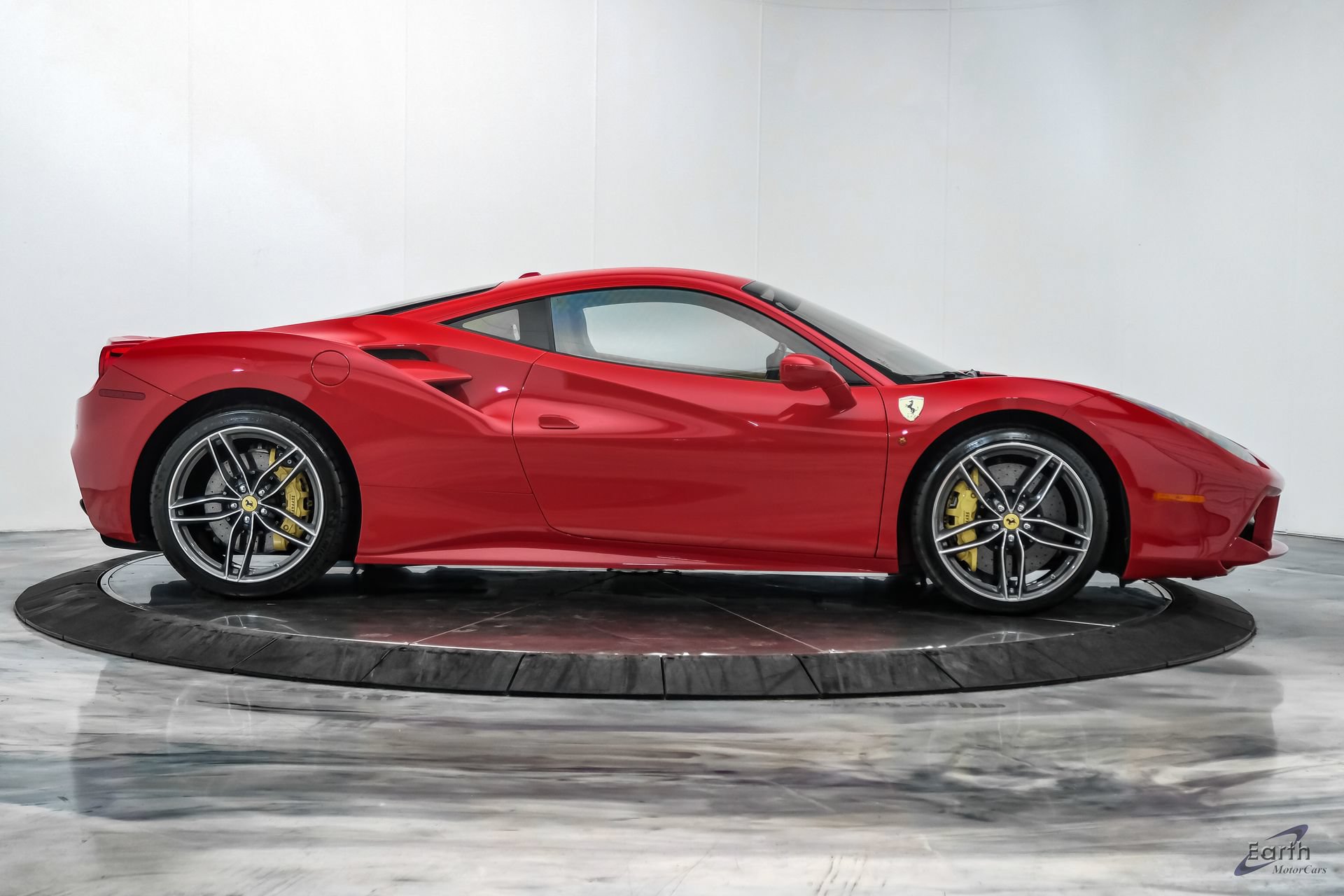 Used 2017 Ferrari 488 GTB RWD image 24