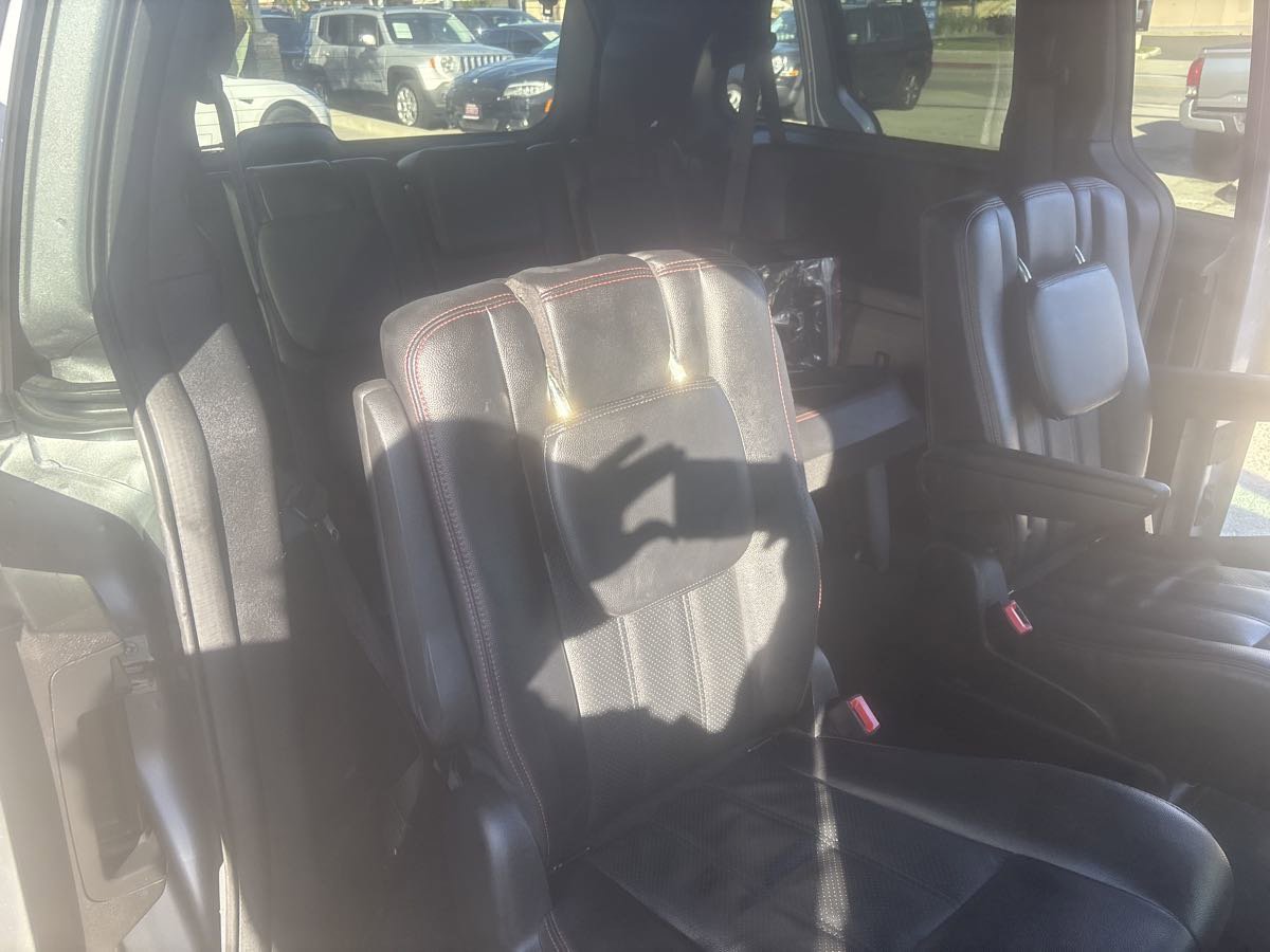 Used 2019 Dodge Grand Caravan GT image 30