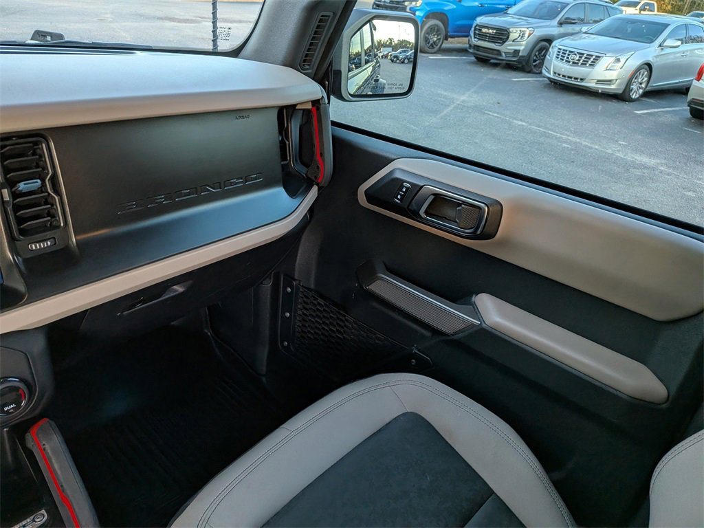 Used 2023 Ford Bronco Wildtrak image 17