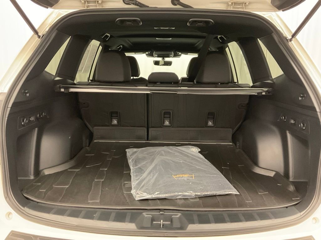 Certified 2024 Subaru Forester Wilderness AWD/4WD image 37