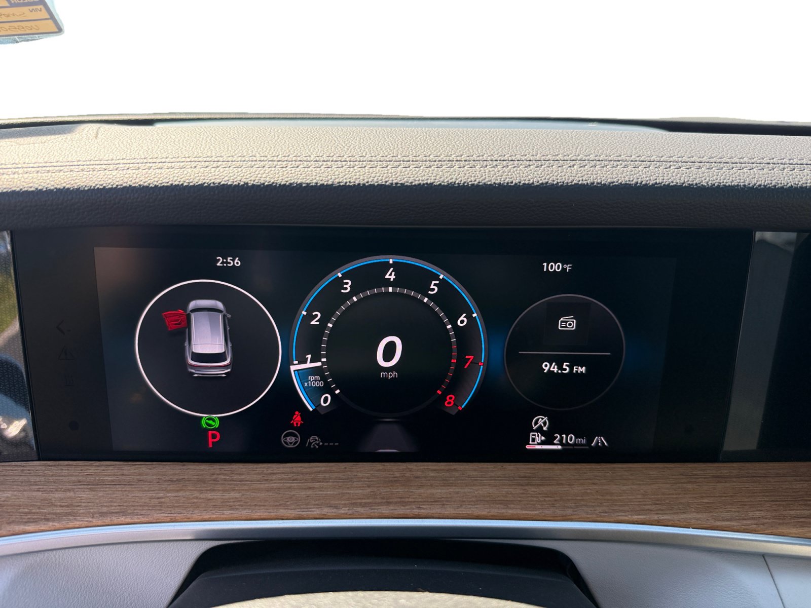 Certified 2025 Volkswagen Tiguan SEL R-Line AWD/4WD image 11