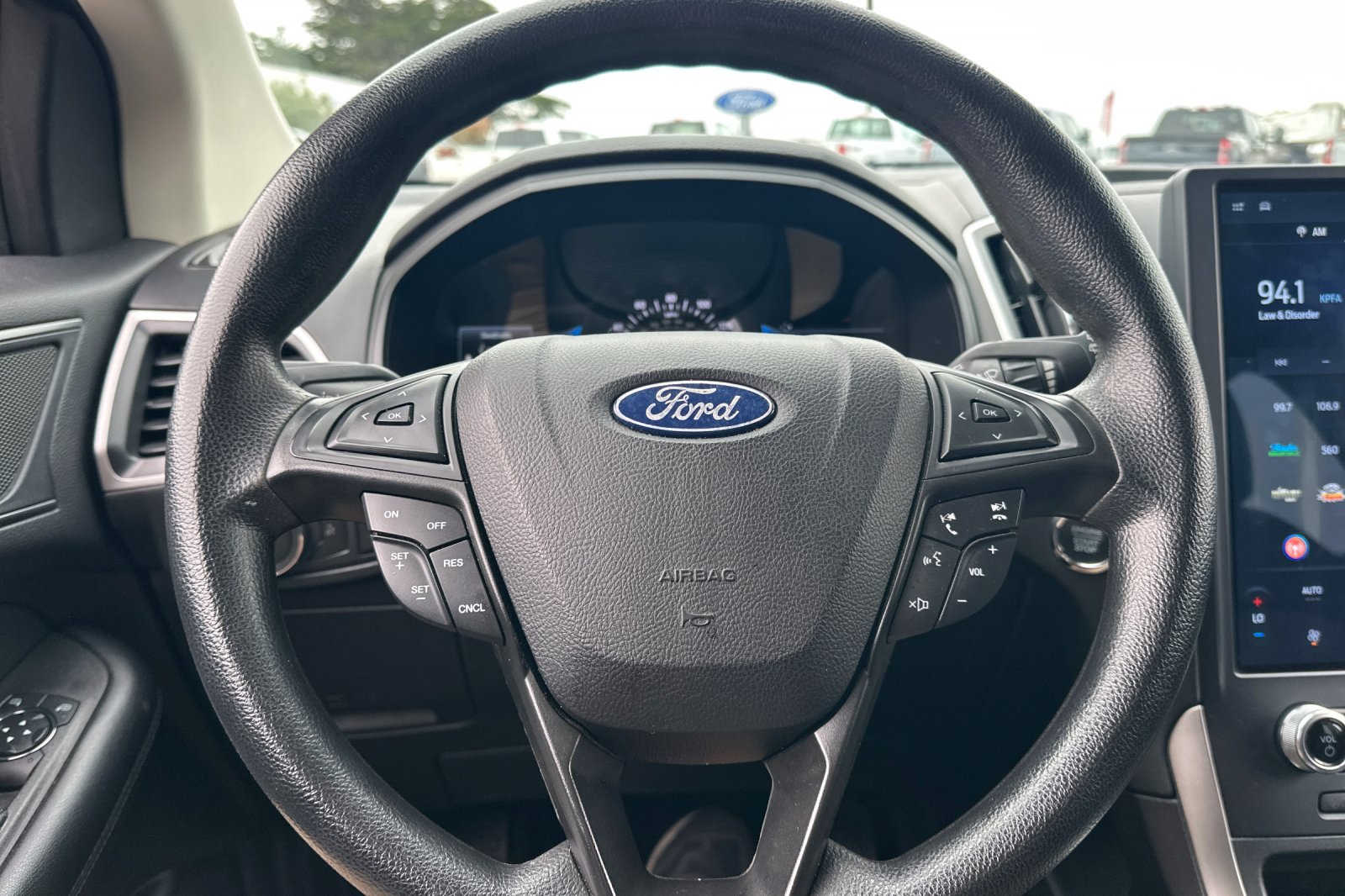 Used 2022 Ford Edge SE w/ Black Appearance Package AWD/4WD image 22