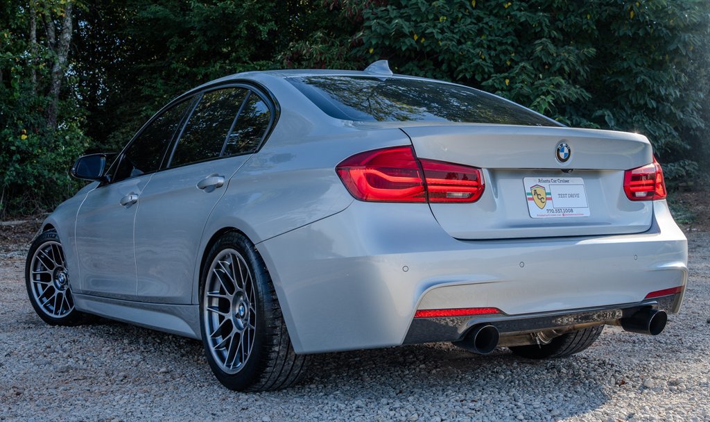 Used 2018 BMW 340i xDrive Sedan w/ Premium Package Essential AWD/4WD image 3