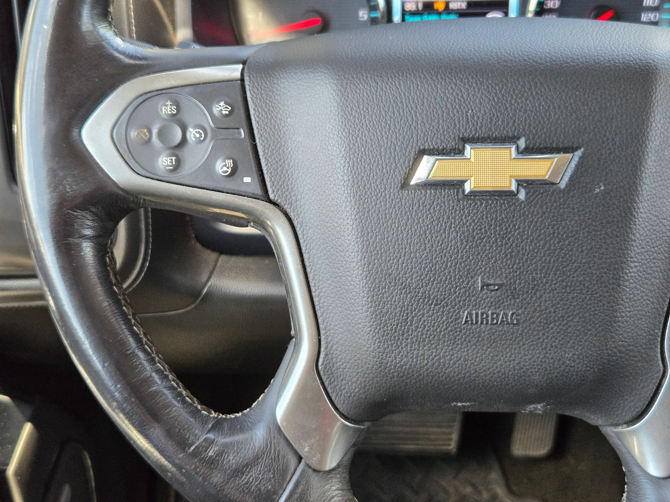 Used 2018 Chevrolet Silverado 1500 LTZ Z71 w/ LTZ Plus Package AWD/4WD image 21