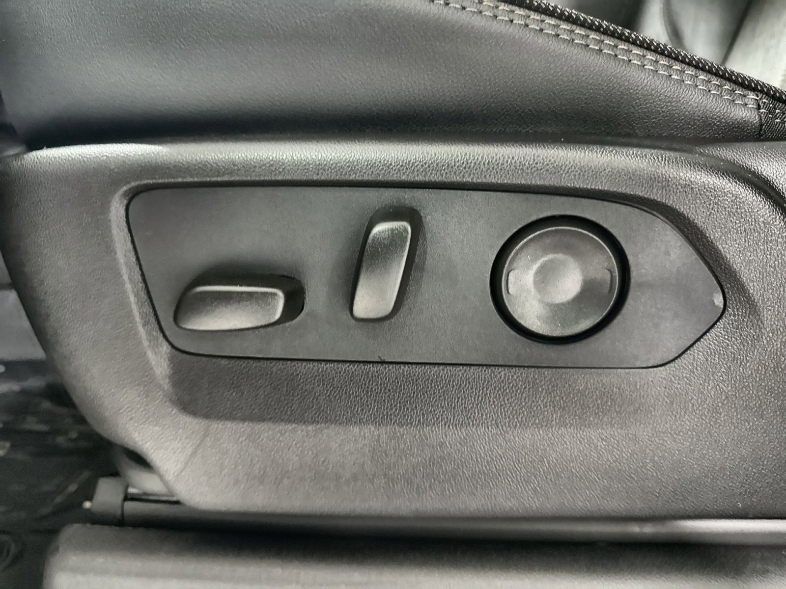 New 2026 Chevrolet Silverado 3500 High Country w/ Technology Package image 14