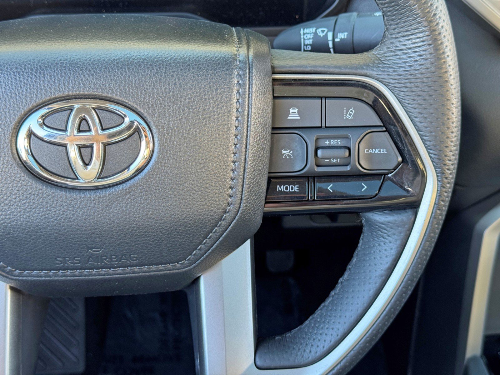 Used 2024 Toyota Tundra Limited AWD/4WD image 23