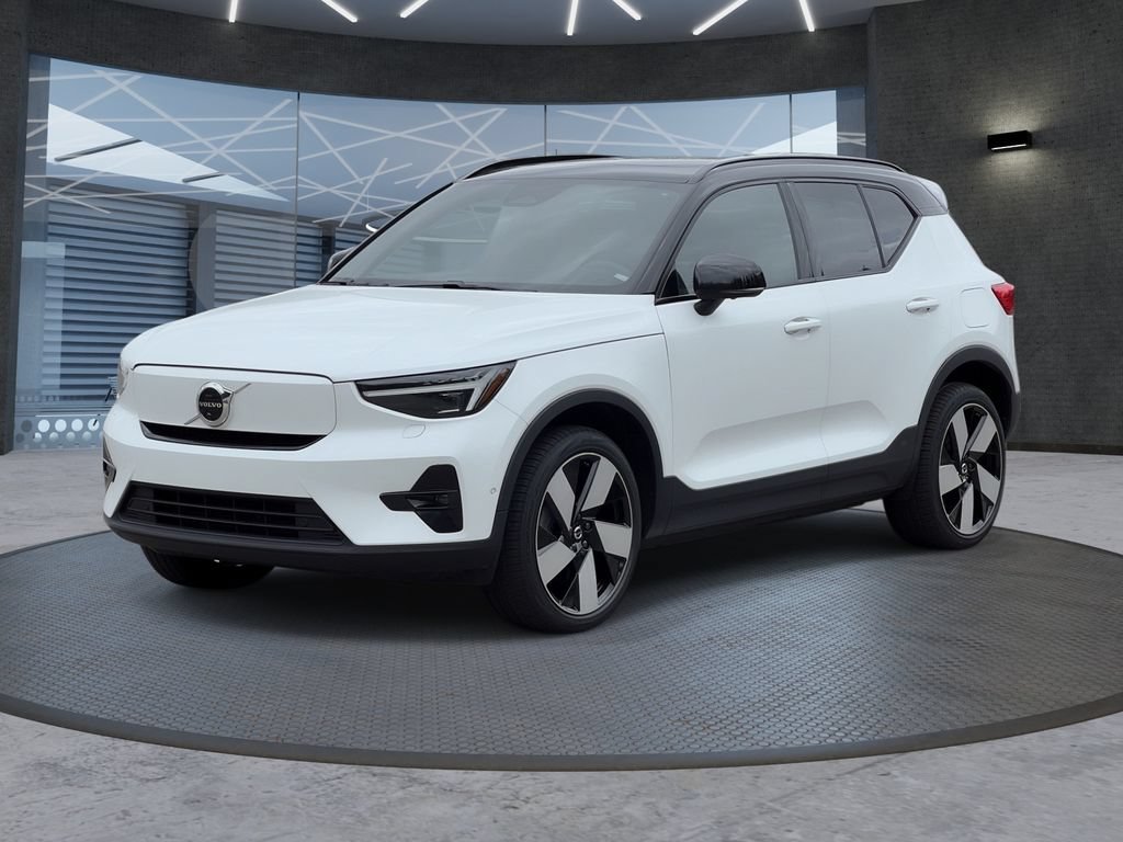 Used 2023 Volvo XC40 Recharge Ultimate AWD/4WD image 2