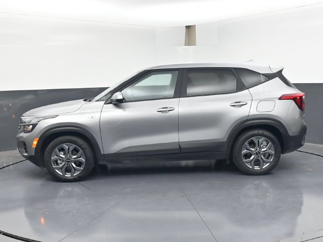 Used 2026 Kia Seltos LX FWD image 4