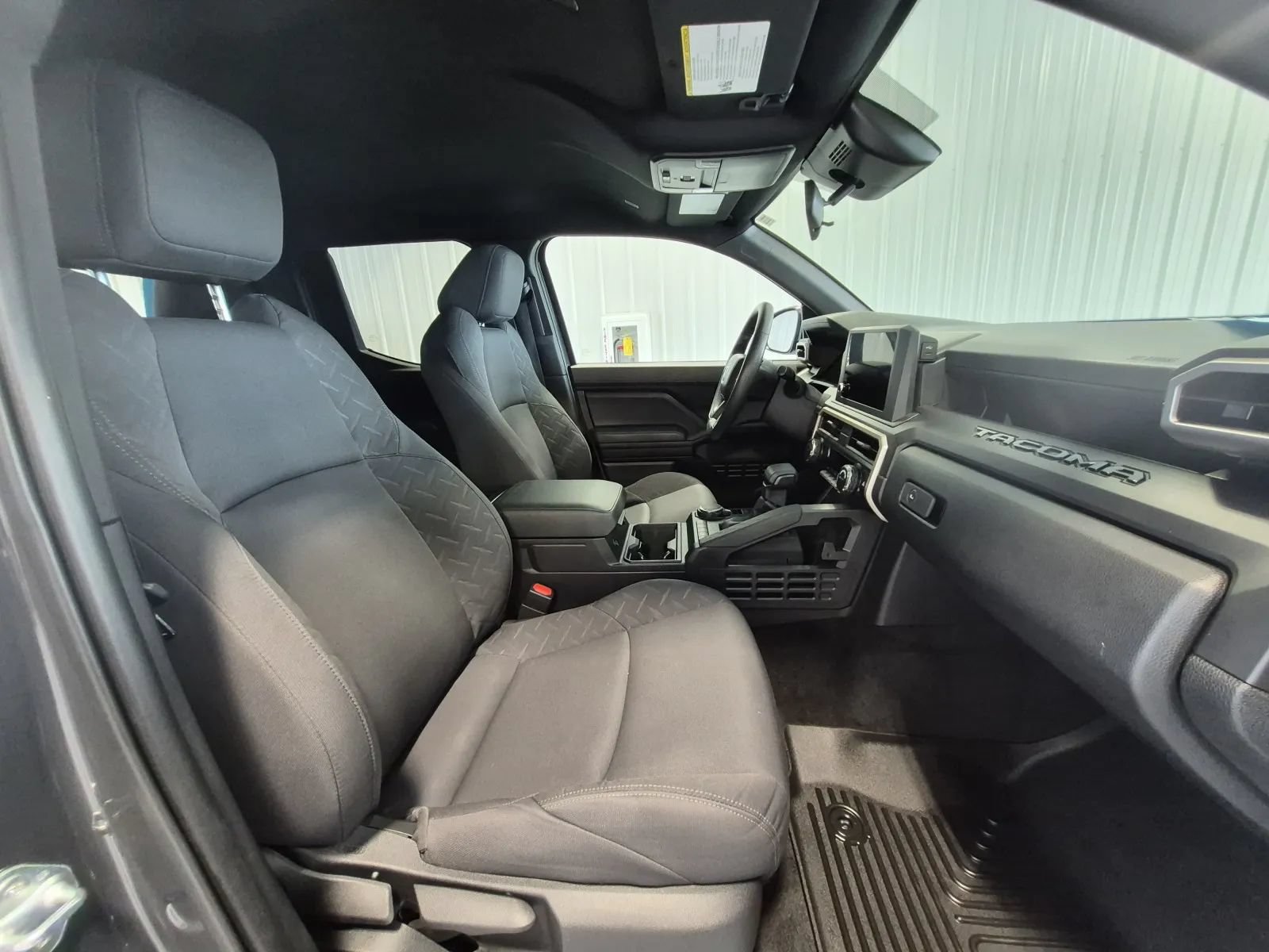 Used 2024 Toyota Tacoma SR AWD/4WD image 20