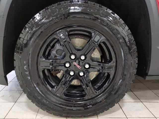 Used 2023 GMC Acadia AT4 image 17