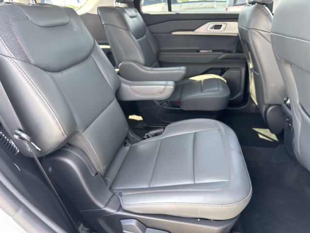New 2026 Ford Explorer Active w/ Active Comfort Package RWD image 12