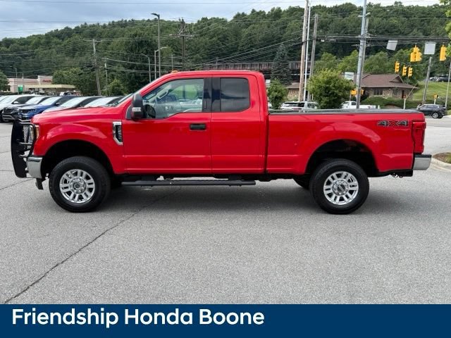 Used 2017 Ford F250 XLT w/ XLT Value Package AWD/4WD image 8