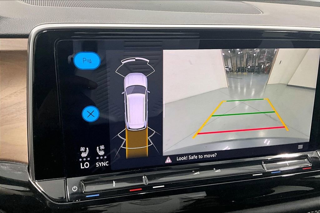 Used 2024 Volkswagen Atlas SE image 22