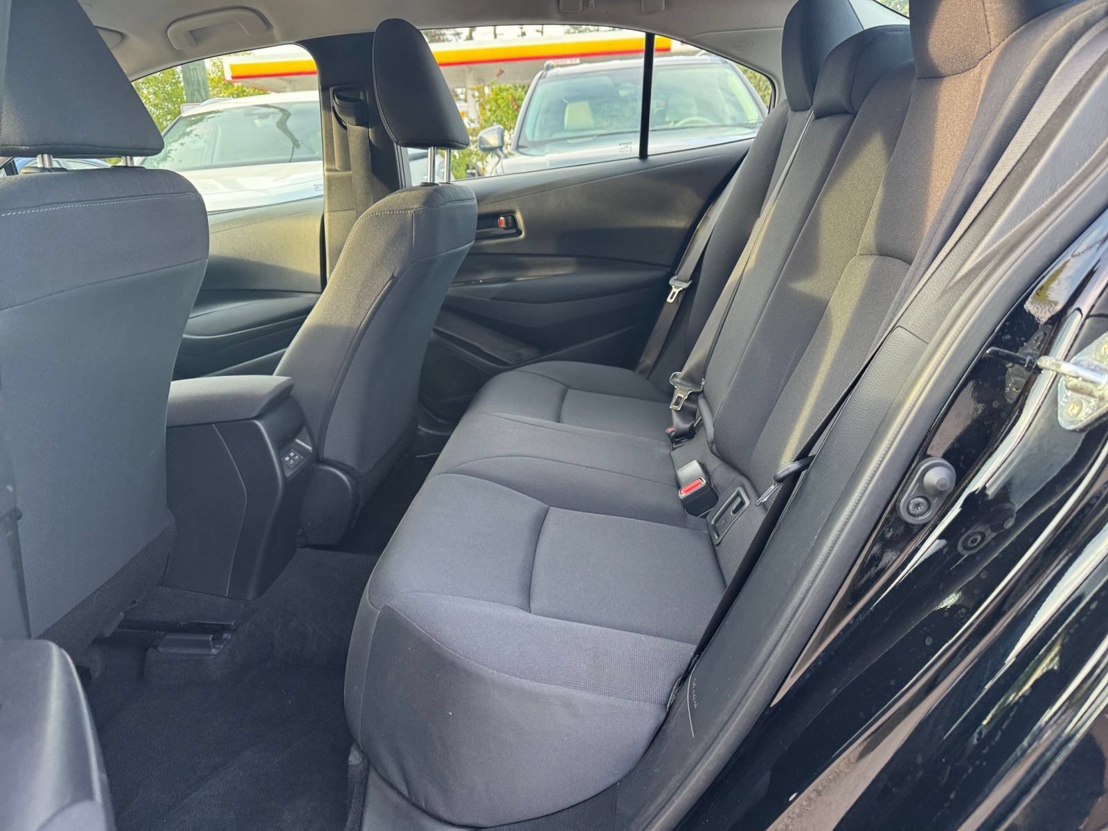 Used 2025 Toyota Corolla LE FWD image 22