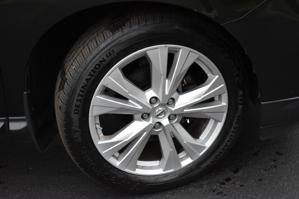 Used 2018 Nissan Pathfinder SL w/ SL Premium Package AWD/4WD image 4