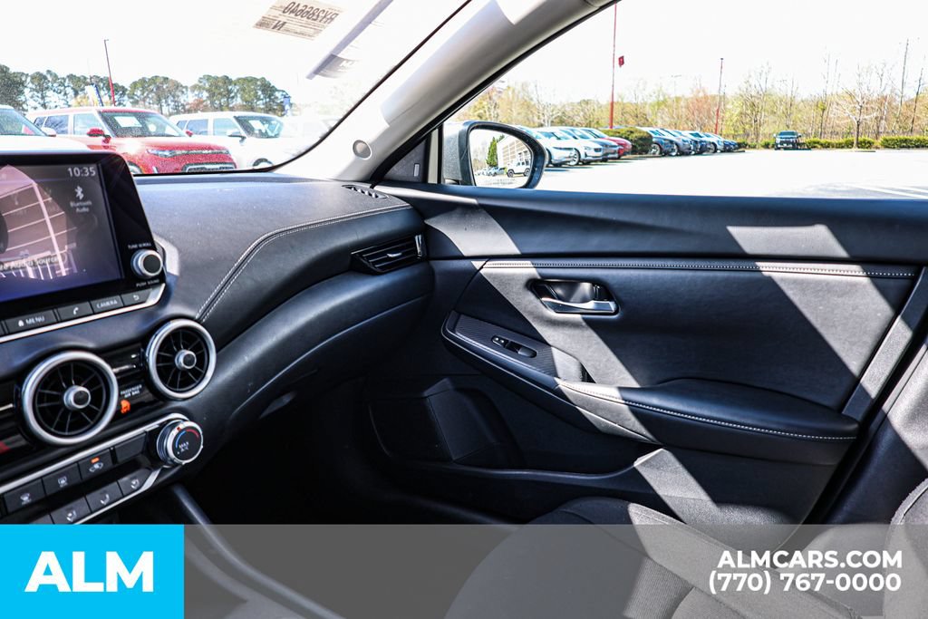 Used 2024 Nissan Sentra SV FWD image 43