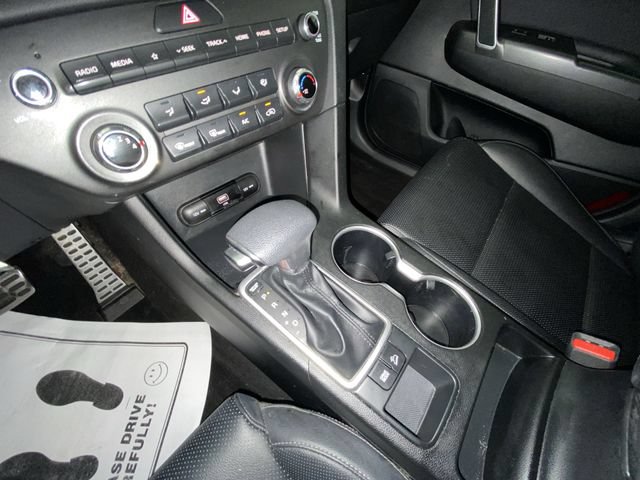 Used 2022 Kia Sportage Nightfall Edition FWD image 19
