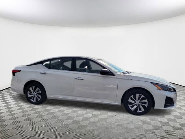 Used 2025 Nissan Altima 2.5 S image 7