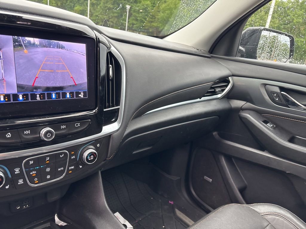 Used 2020 Chevrolet Traverse Premier w/ Redline Edition FWD image 16