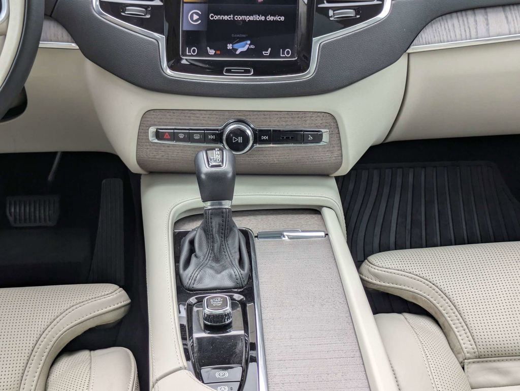 Used 2022 Volvo XC90 T6 Inscription w/ Lounge Package AWD/4WD image 21