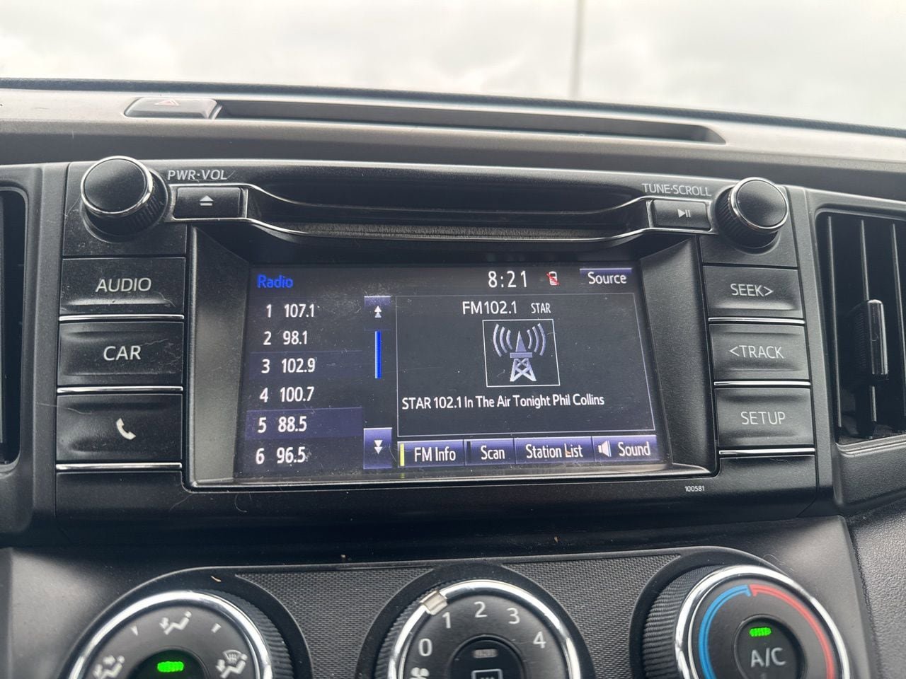 Used 2017 Toyota RAV4 LE w/ All Weather Liner Package FWD image 40